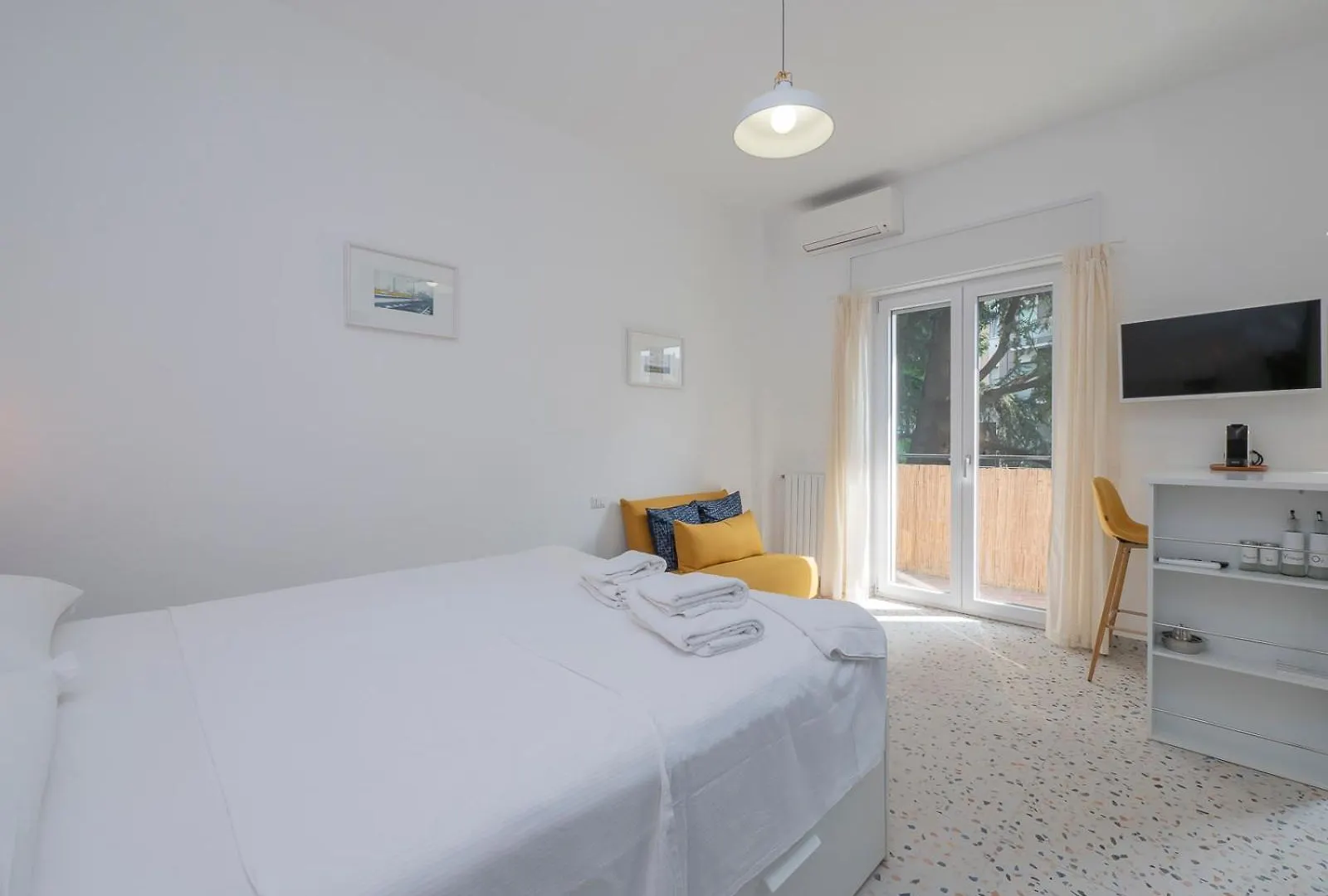Milano 2 Pax Wi-Fi- Via D'Agrate, 19 C Apartment 0*, Milan