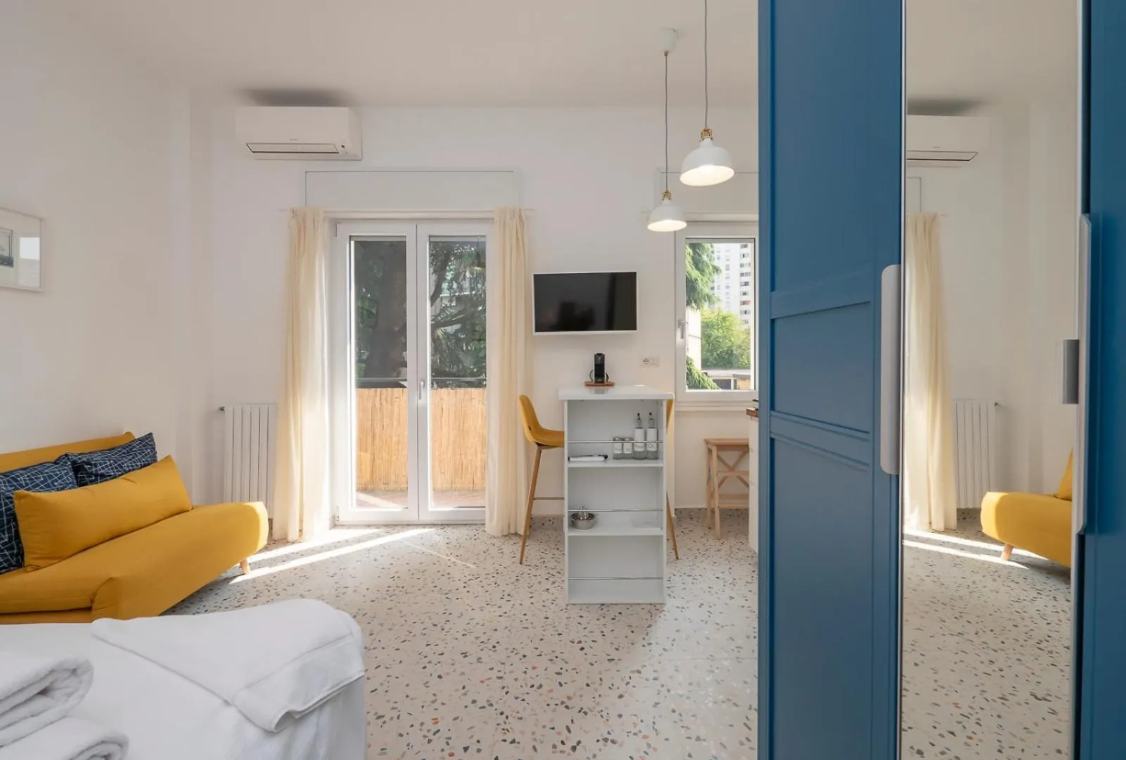Milano 2 Pax Wi-Fi- Via D'Agrate, 19 C Apartment